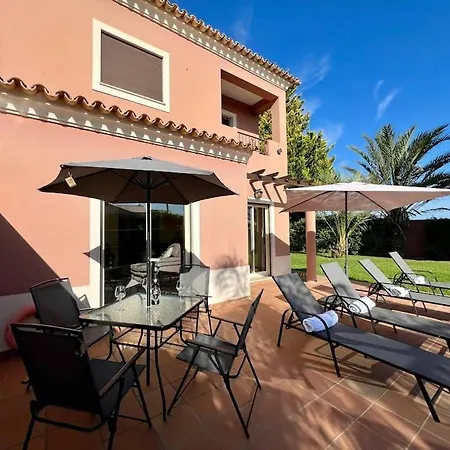 Gated Family With Private Pool And Garden * Torre (Faro)