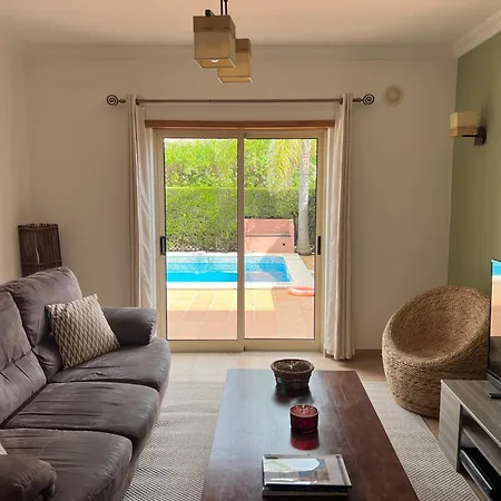 Gated Family With Private Pool And Garden Вилла