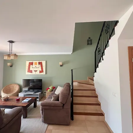 Gated Family With Private Pool And Garden Villa *