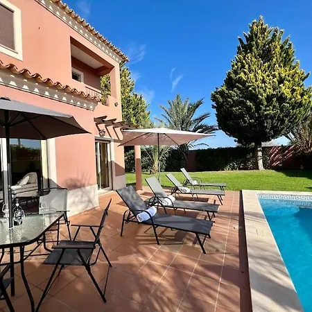 Gated Family With Private Pool And Garden Willa *