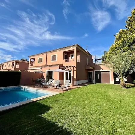 فيلة Gated Family With Private Pool And Garden